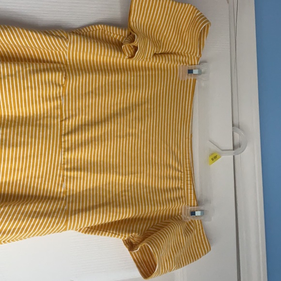 Off the shoulder striped yellow dress - Picture 2 of 2